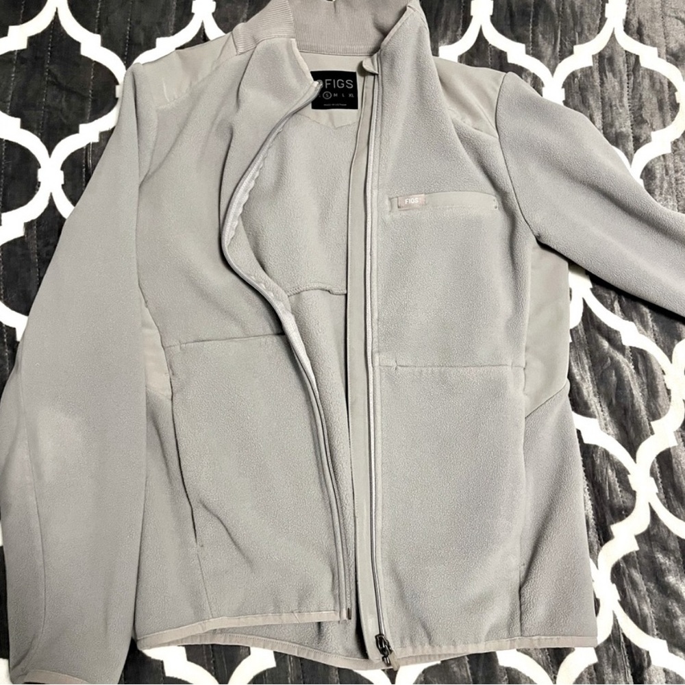 FIGS on-shift fleece jacket
